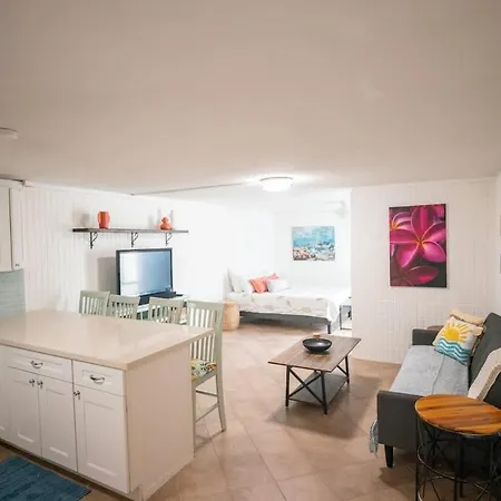 Beach & Country Beachfront Studio